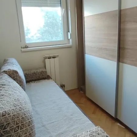 Apartment Decembar *